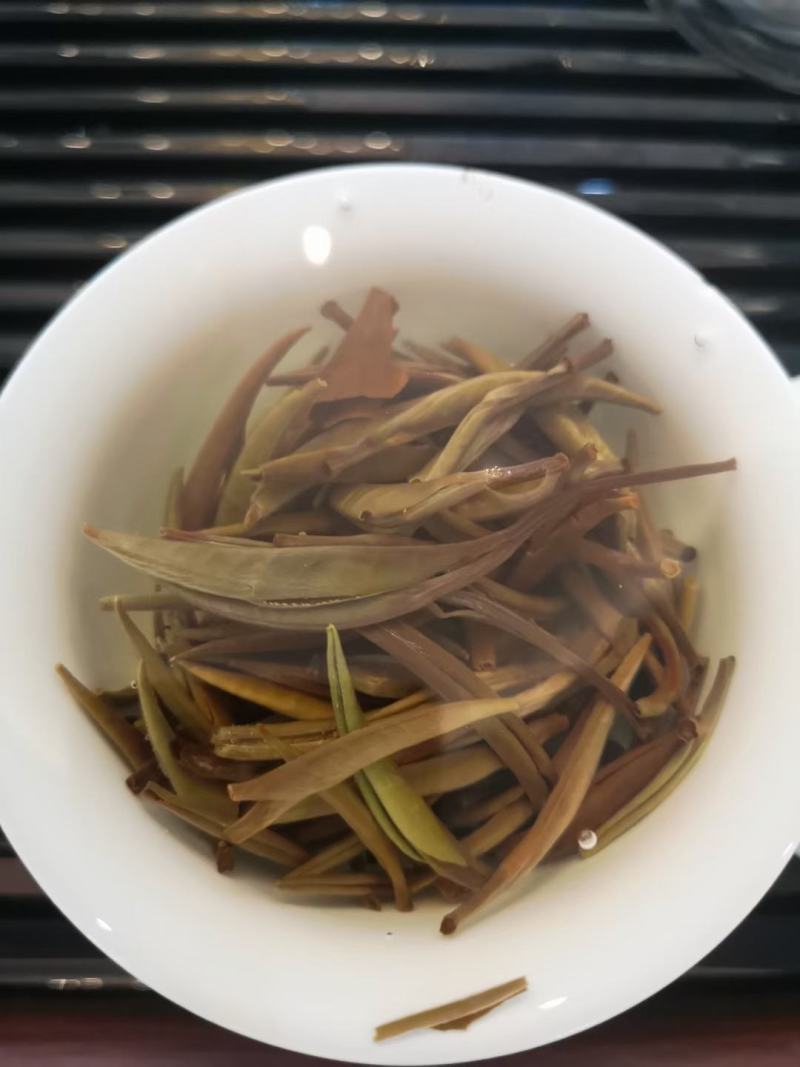 茶叶批发普洱茶生茶古树大白毫单芽月光白单芽散装