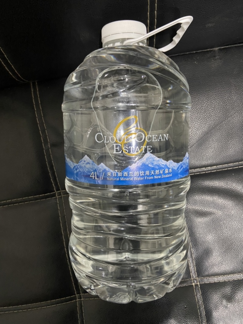 云海湾天然矿泉水白菜价