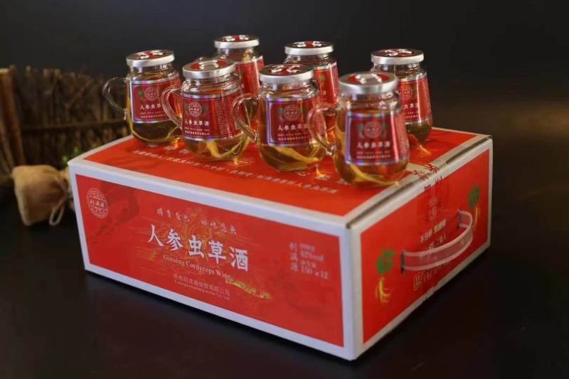 新款《长白山人参虫草酒》一箱12瓶一瓶3两厂家批发包邮