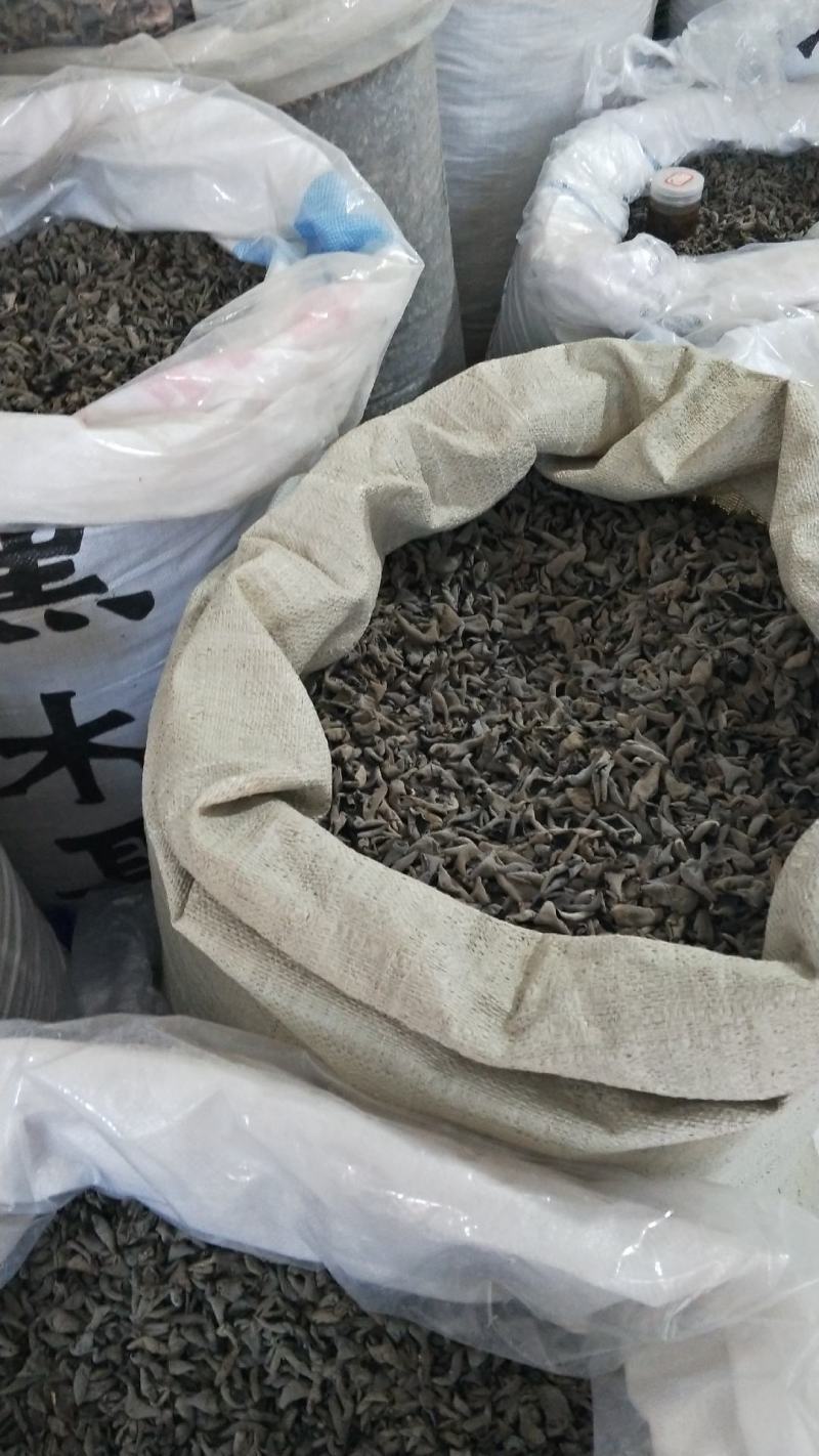 东北一级木耳[脆有弹性]产地批发一手货源欢迎选购