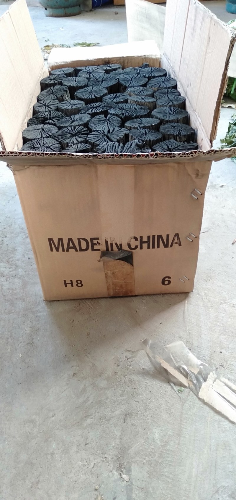 木炭批发纯栗木炭黑白炭袋装箱装皆有大量供应