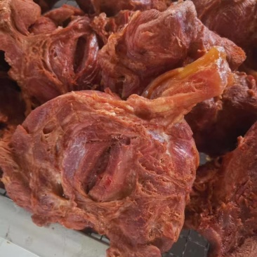杜蒙荣辉全熟五香牛腱子，一层肉一层筋，不含淀粉