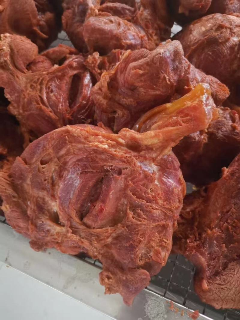 杜蒙荣辉全熟五香牛腱子，一层肉一层筋，不含淀粉