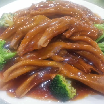 鸭掌（鲍汁扣掌）…………………