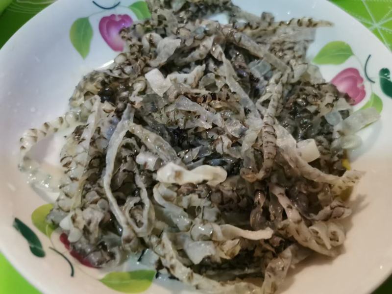 荷味泡椒鱼皮150克*50袋解冻即食，简单方便