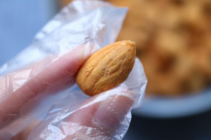 巴达木仁大颗粒杏仁肉一包净重450g独立真空包装