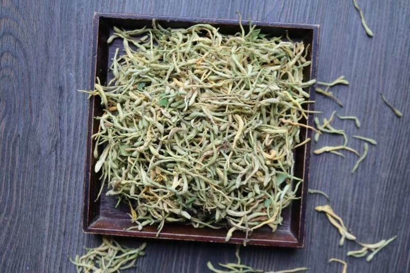 普通金银花性价比高颜色会淡点