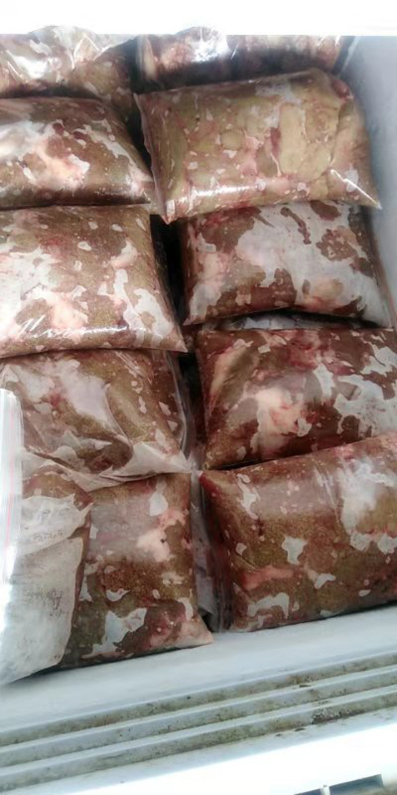鲤鱼籽，冻货，新鲜的冻起来