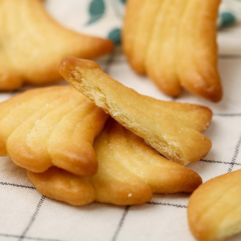 香蕉芝士饼干90g网红零食日式小饼小圆饼干休闲食品