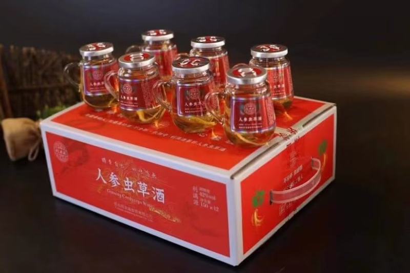 人参酒长白山瓶装人参虫草酒42度小瓶松茸鹿茸血