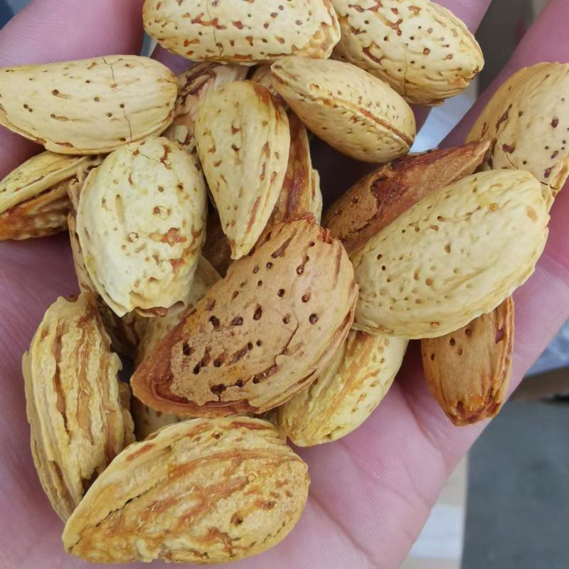 巴旦木五香奶香扁桃仁批发坚果炒货皮薄味美现货供应