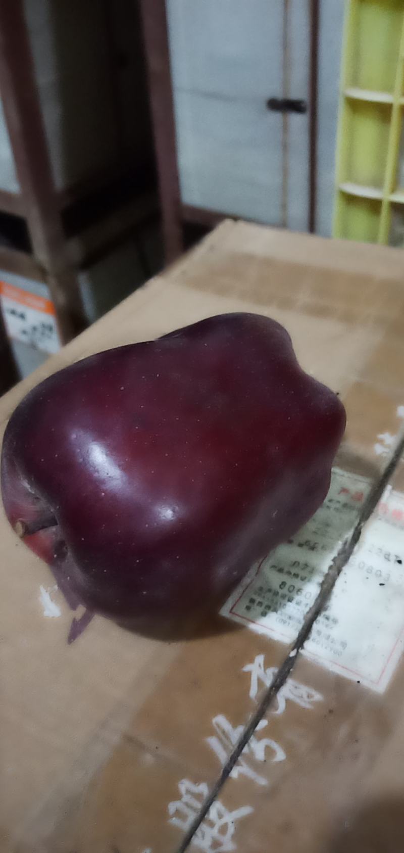 花牛，蛇果，冷库鲜果开始大量走货中，需要备年货的抓紧了。