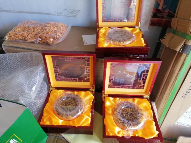 冬虫夏草玉树产，礼盒包装，一件代发，全国包邮，量大从优！
