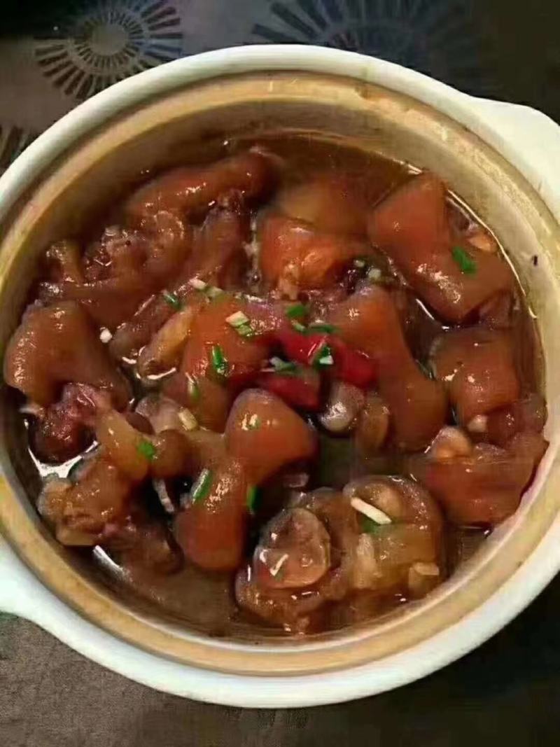 全蹄切块…新鲜肉多，量大从优，带筋蹄切块，大小合适质量棒