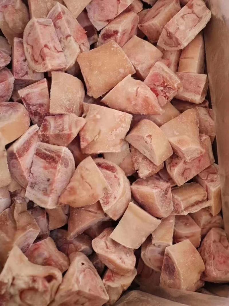 全蹄切块…新鲜肉多，量大从优，带筋蹄切块，大小合适质量棒