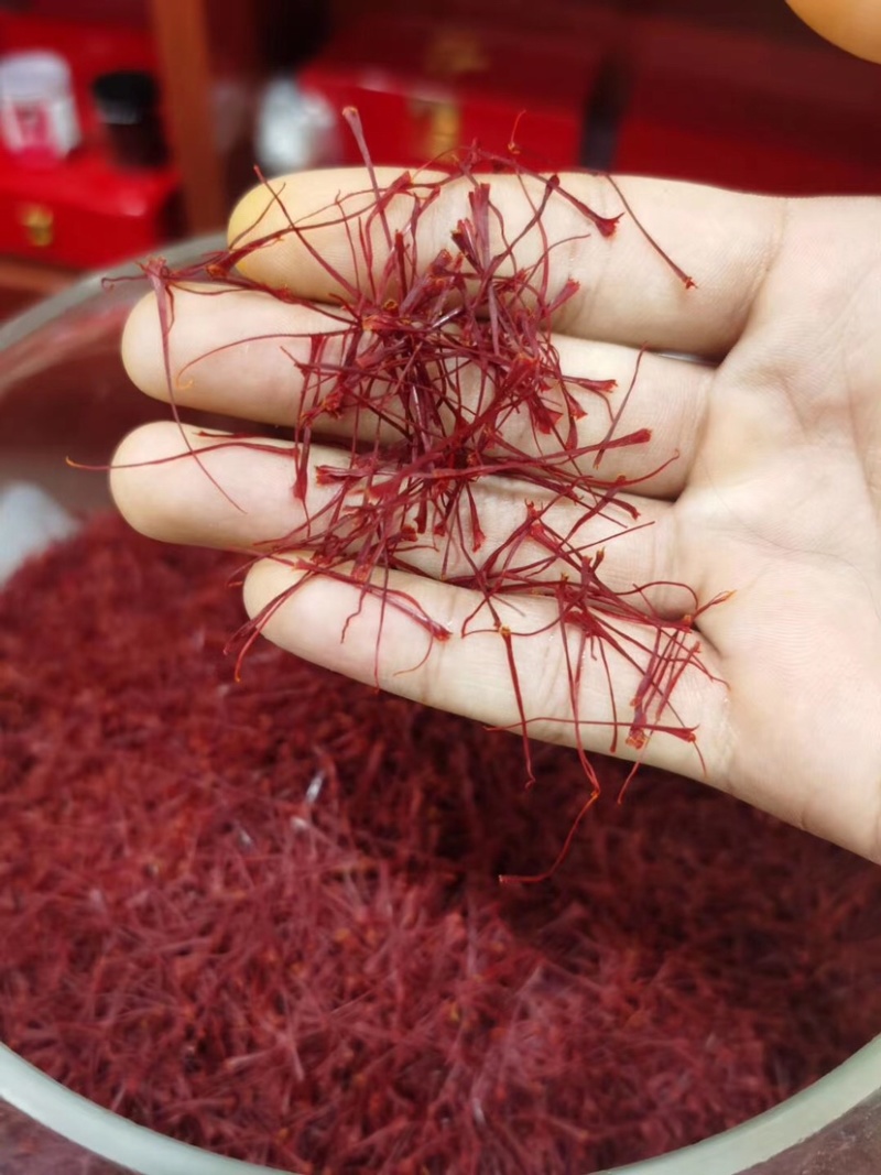伊朗特产藏红花老百姓家里的需要的朋友们可以联系我了