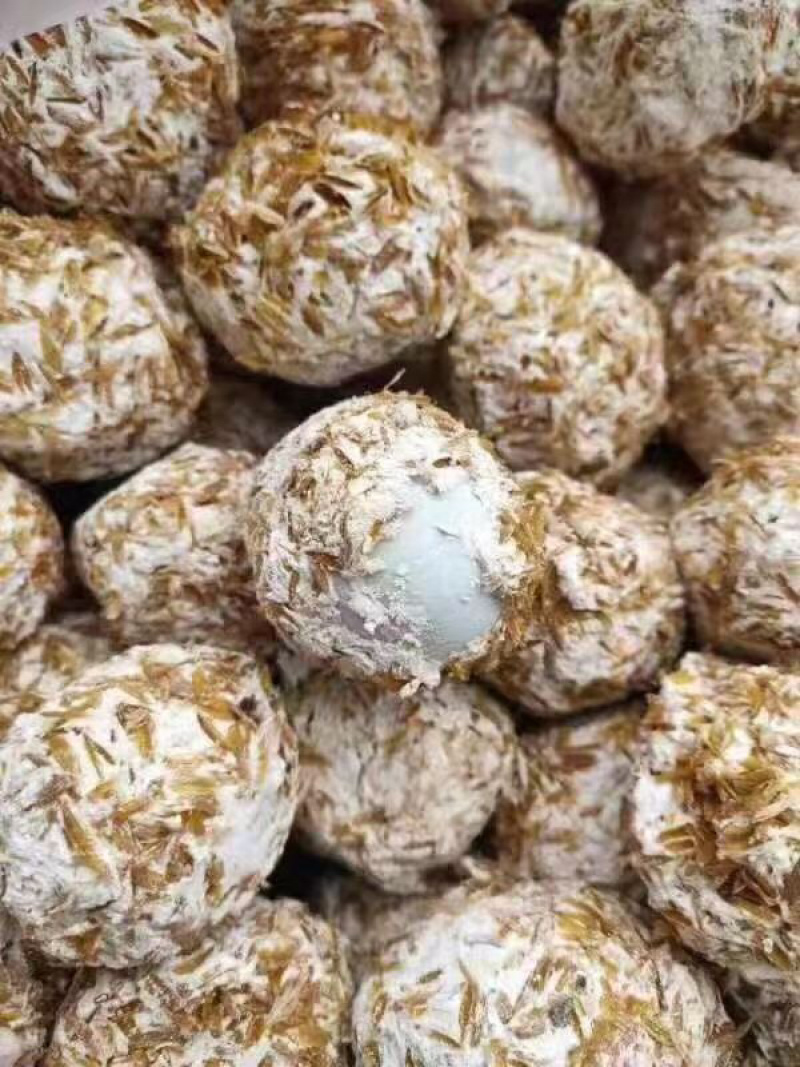 正宗鸭皮蛋，一件150个，个头均匀，量大优惠