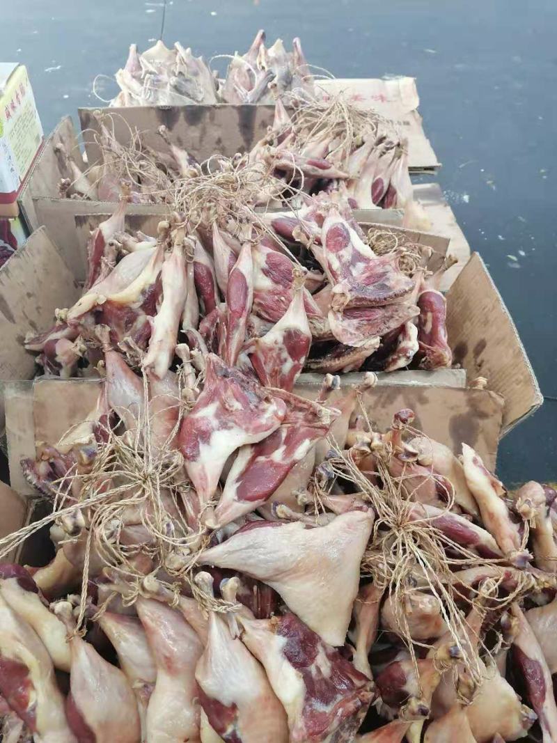 腊鸭腿，现货供应，口感好，专做回头客的好产品