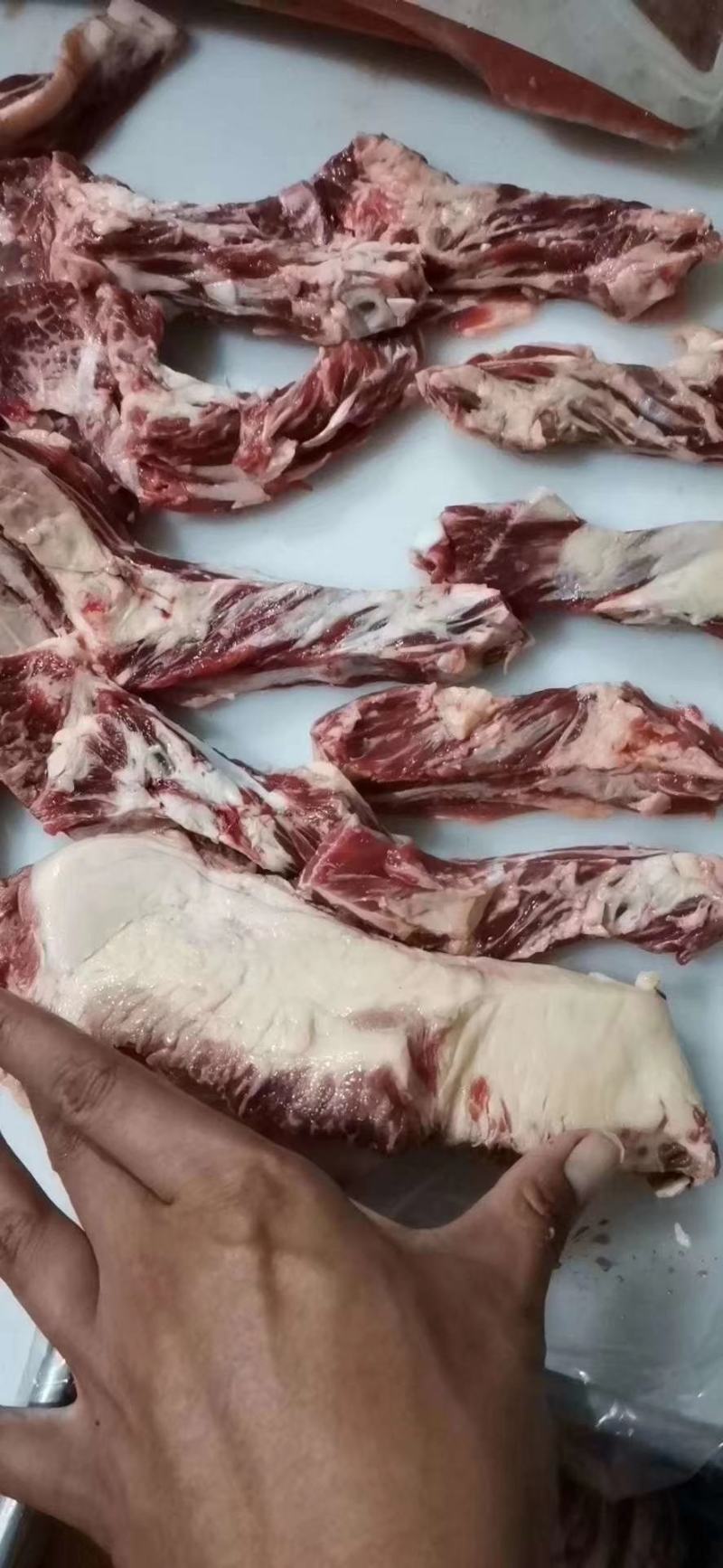 大量批发纯干牛胸口油，可定制各种规格包装