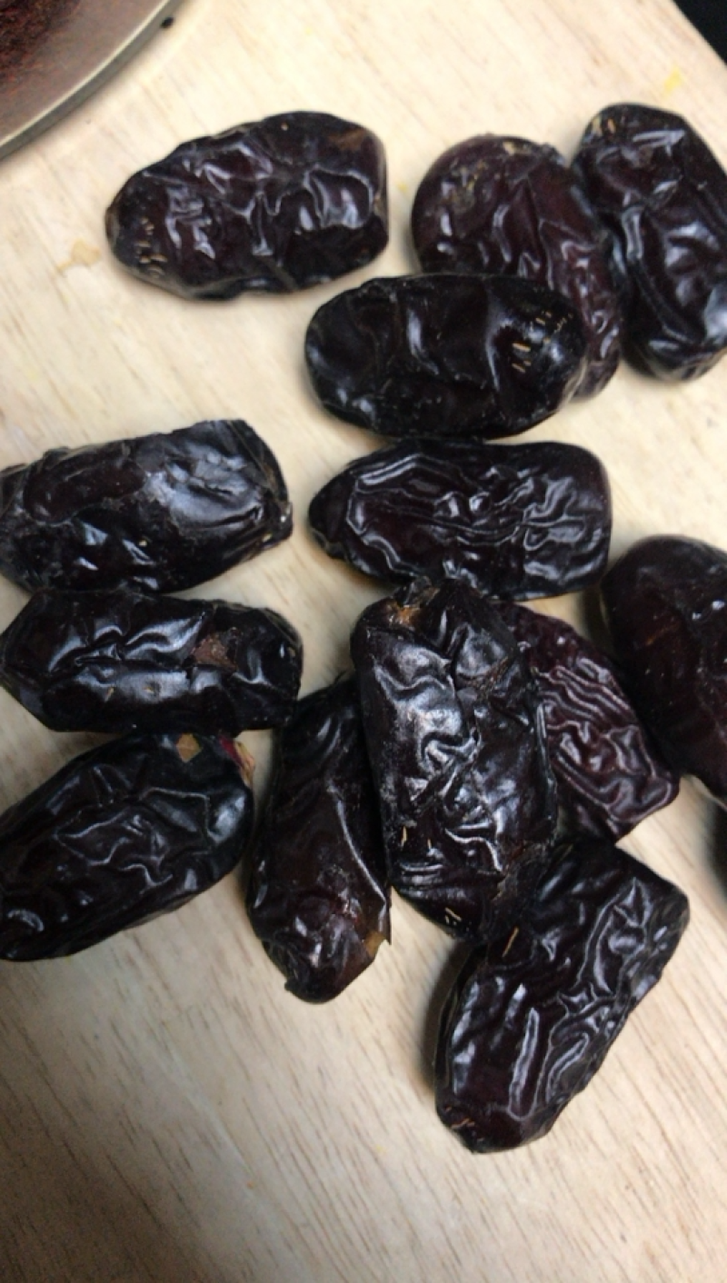 阿拉伯特产黑野枣老百姓种植的农作物需要的朋友们联系我