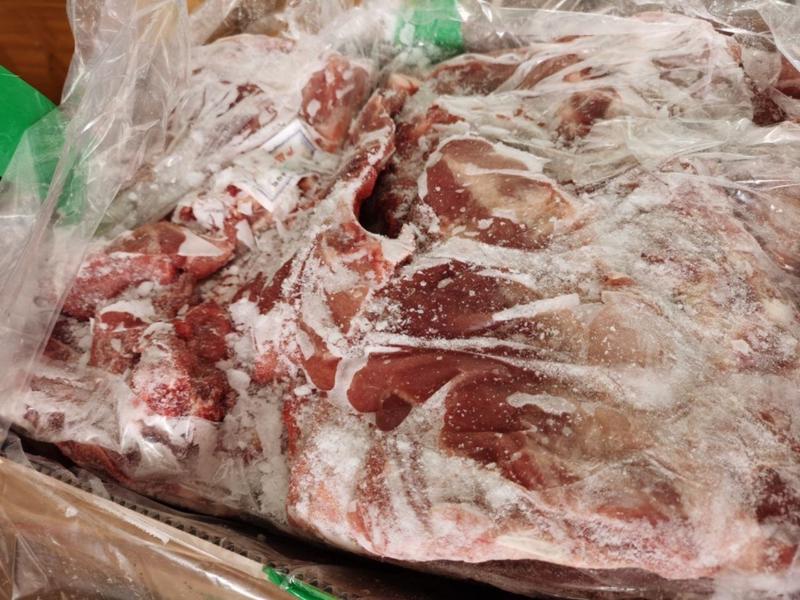 新鲜冷冻猪前排去颈前排无颈前排多肉排骨肉厚排骨20斤