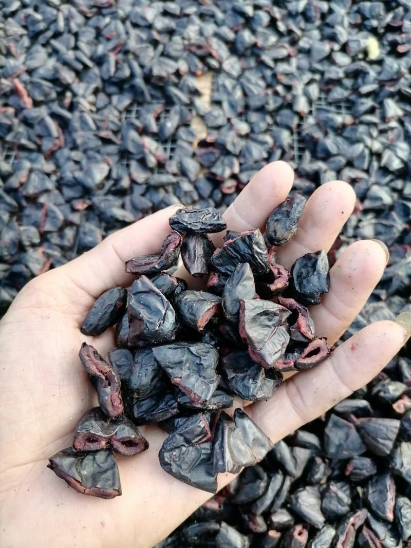 大量供应信宜油榄角干多种级别乌榄角农家自产咸香榄角干