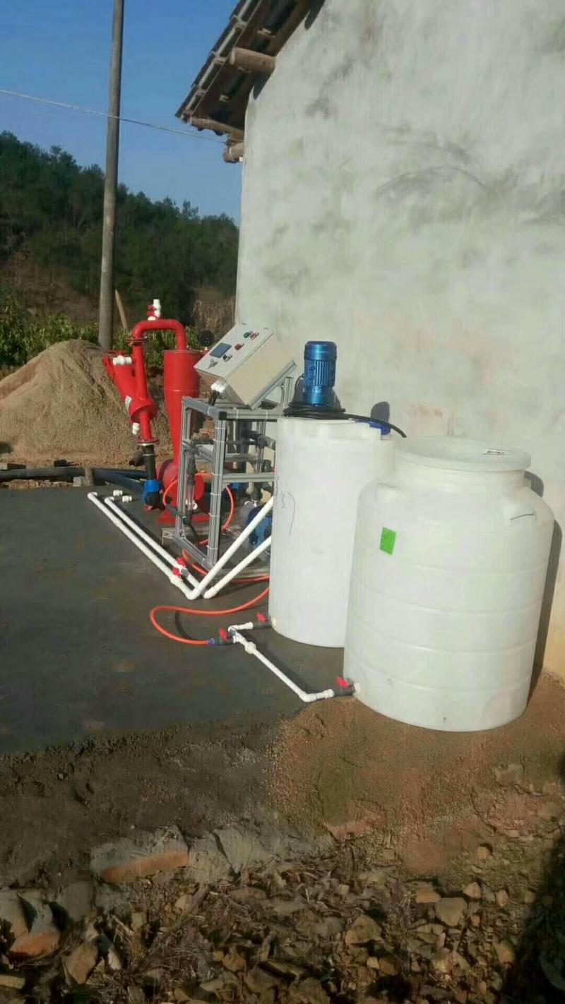 施肥机/灌溉施肥设备，全自动施肥机，水肥一体机