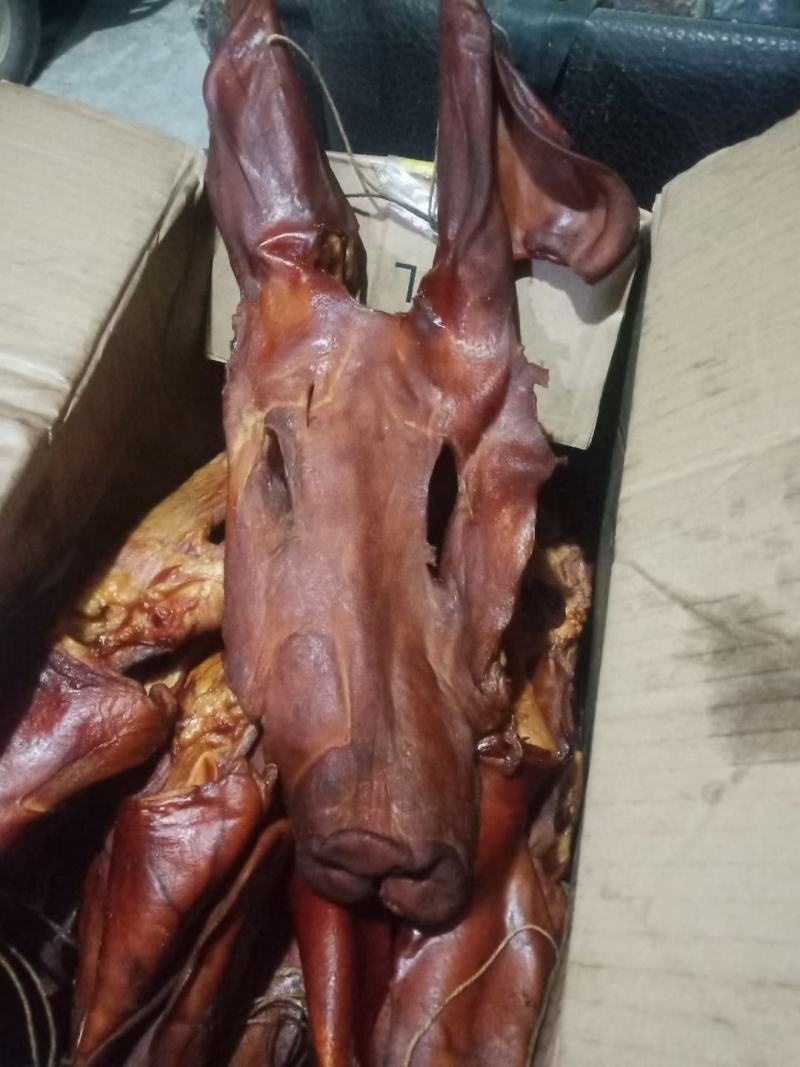 【腊肉】腊猪脸皮，香味浓厚，古法农家腌制