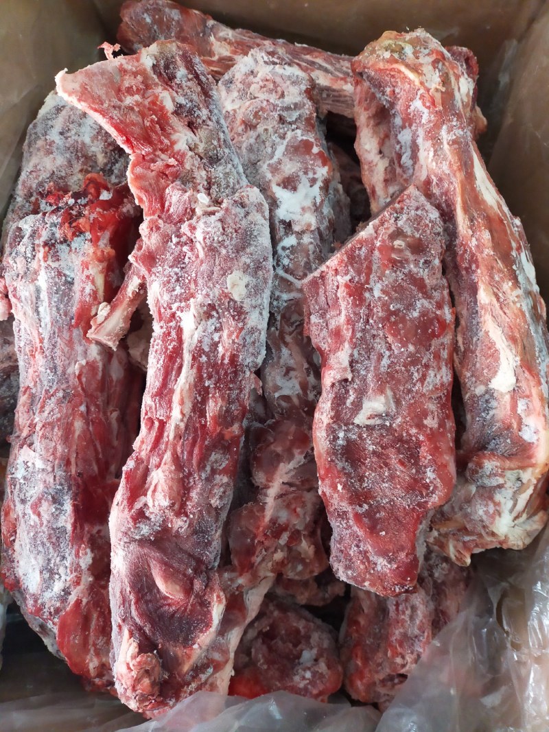 羊骨头，羊脊骨，一件代发量大从优，感兴趣的老板欢迎光临！
