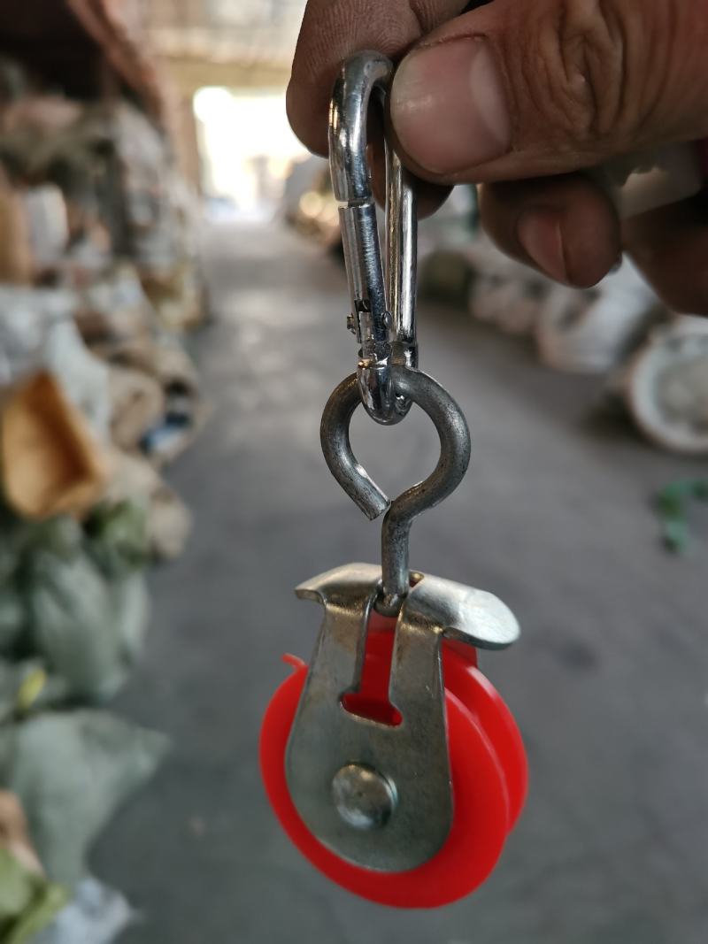 大棚专用铁滑轮双滑轮尼龙滑轮铁皮滑轮万向滑轮厂家发货