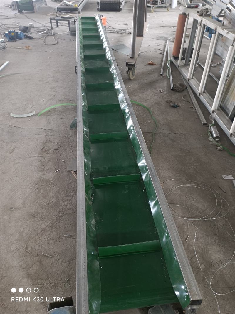 PVC刮板裙边输送机输送带传送带，茶叶药材颗粒上料