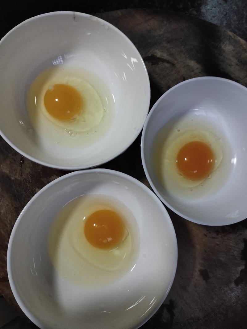潼南区百亩山地放养土鸡蛋，纯粮土鸡蛋，富硒绿壳蛋，种蛋