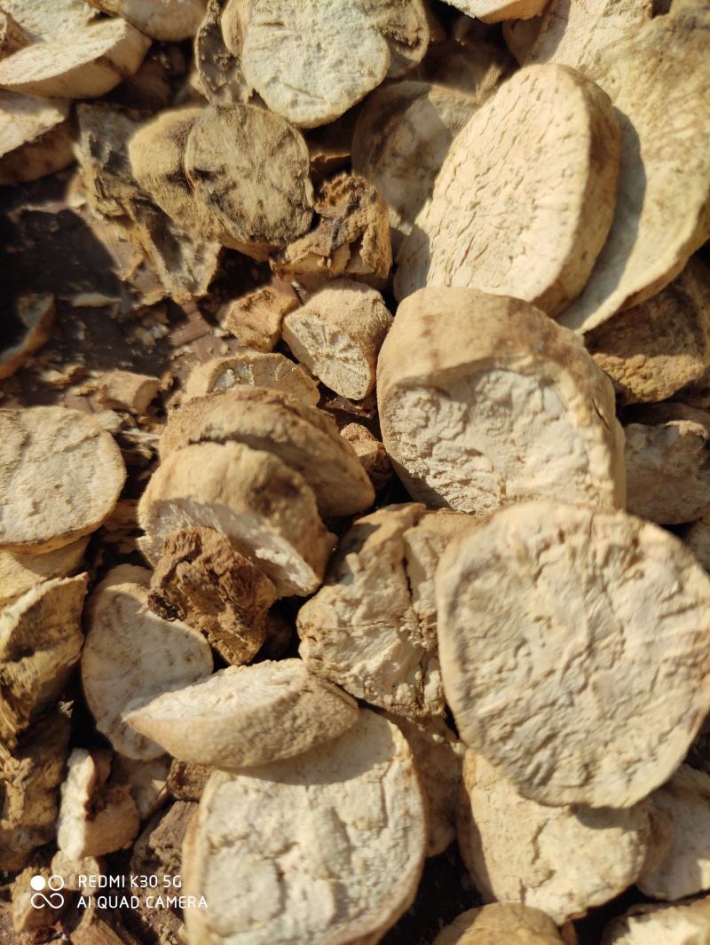 中药根茎类:手工切片，太阳晒干无硫粉防己片