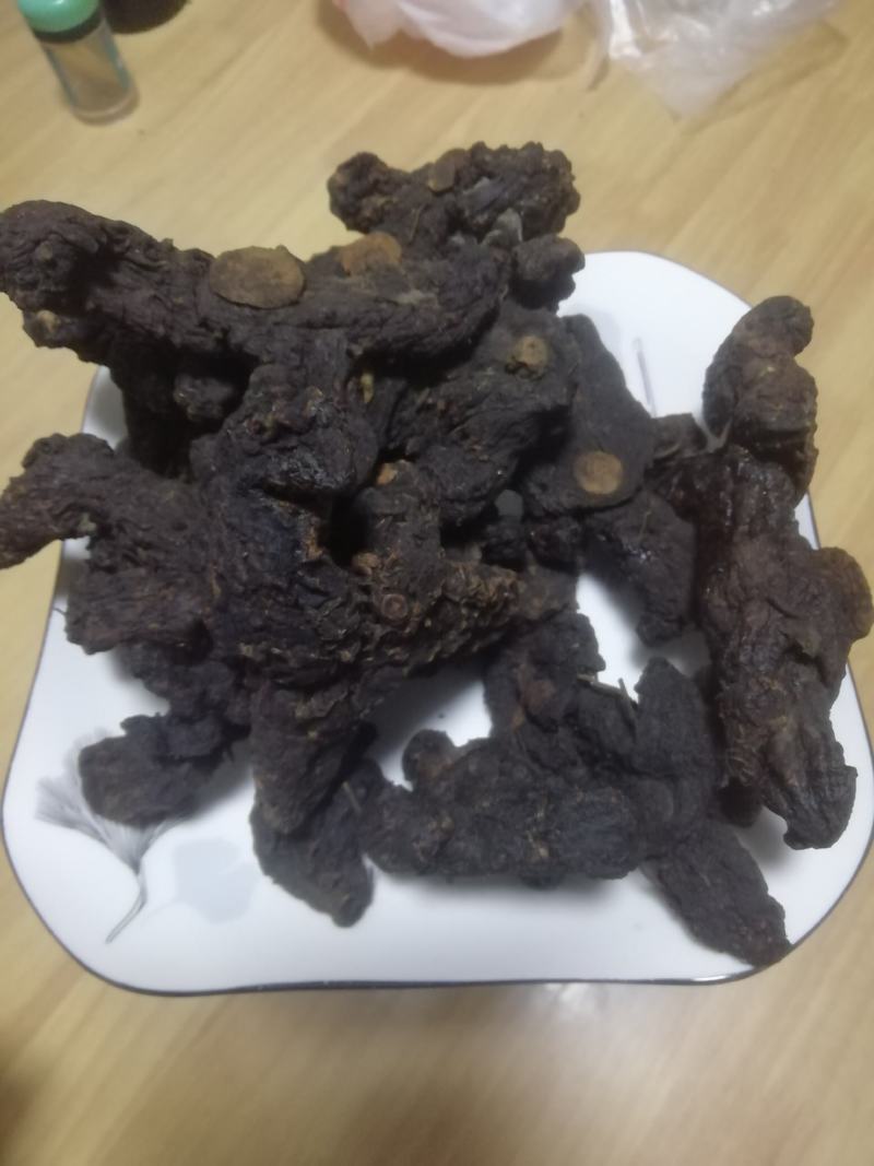 皖南野生黄精，甜统个，可视频看货，足干，无任何添加