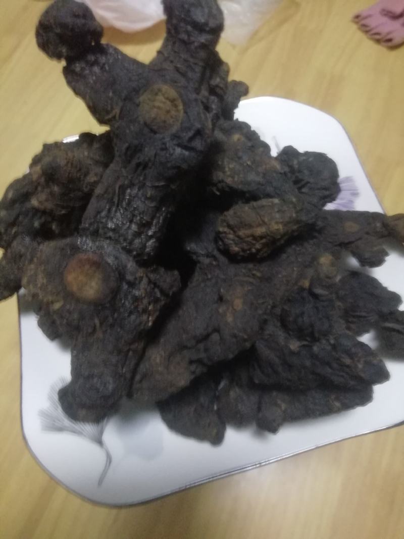 皖南野生黄精，甜统个，可视频看货，足干，无任何添加
