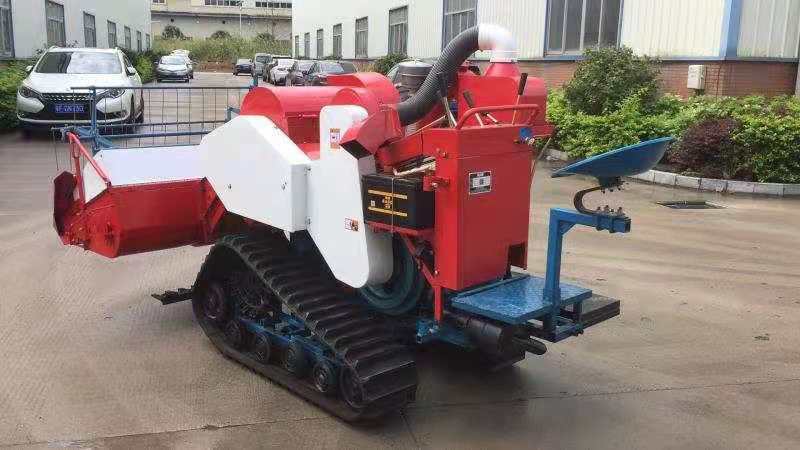 多功能小型履带收割机有补贴的一款家用小型水稻收割机