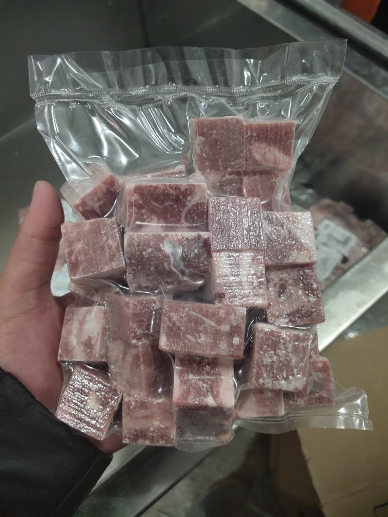 精品牛肉粒价格合理口感好可根据客户要求