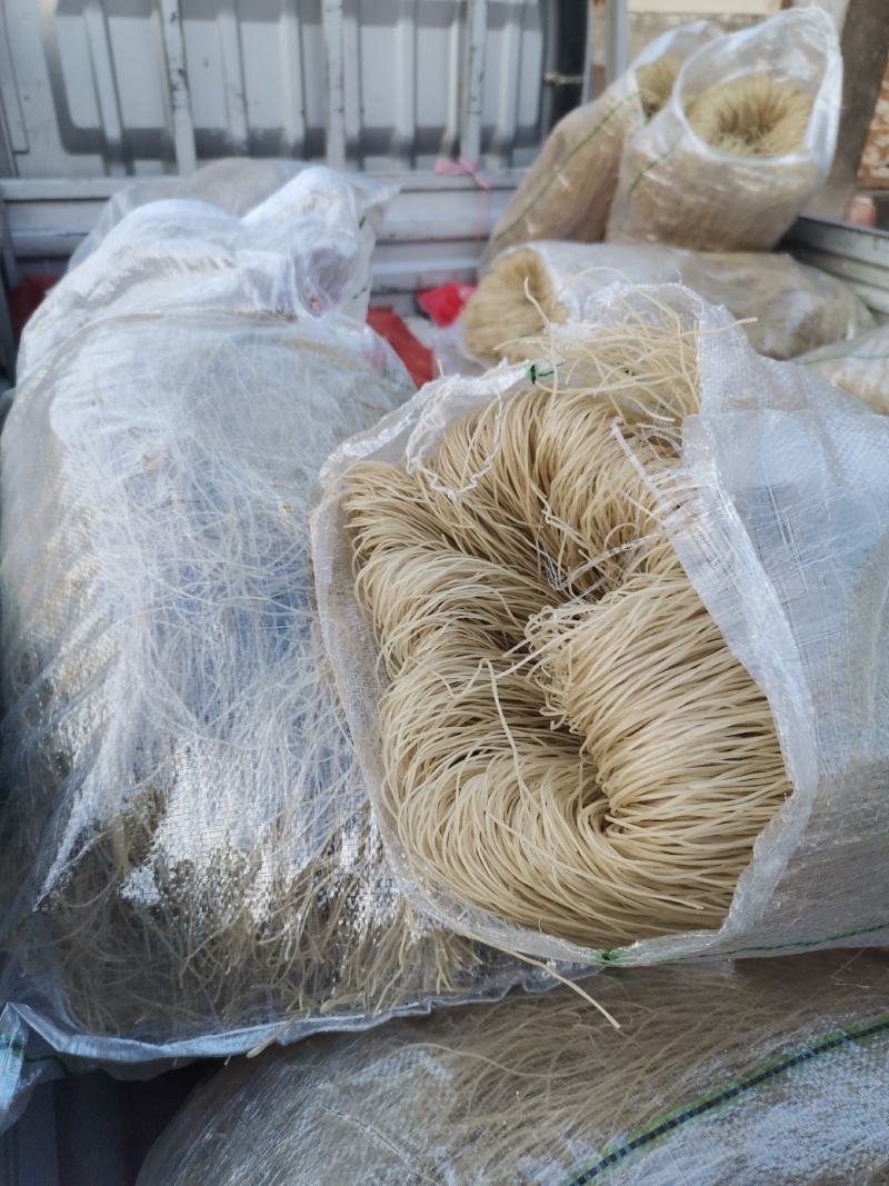 自家红薯加工的纯红薯粉条