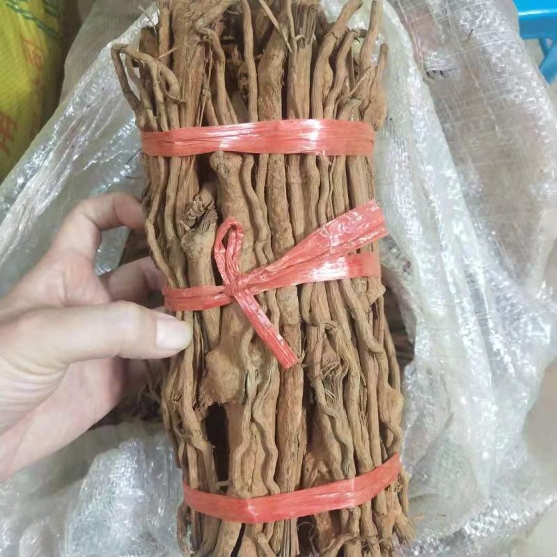 胡椒根胡椒木根胡椒茎根木实物拍，