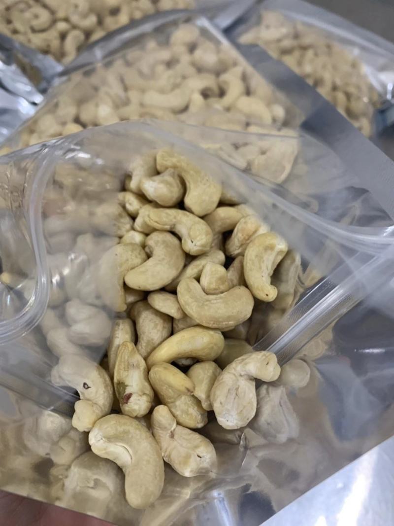 脆皮腰果颗颗饱满！口感香脆，营养价值丰富。品质保证！