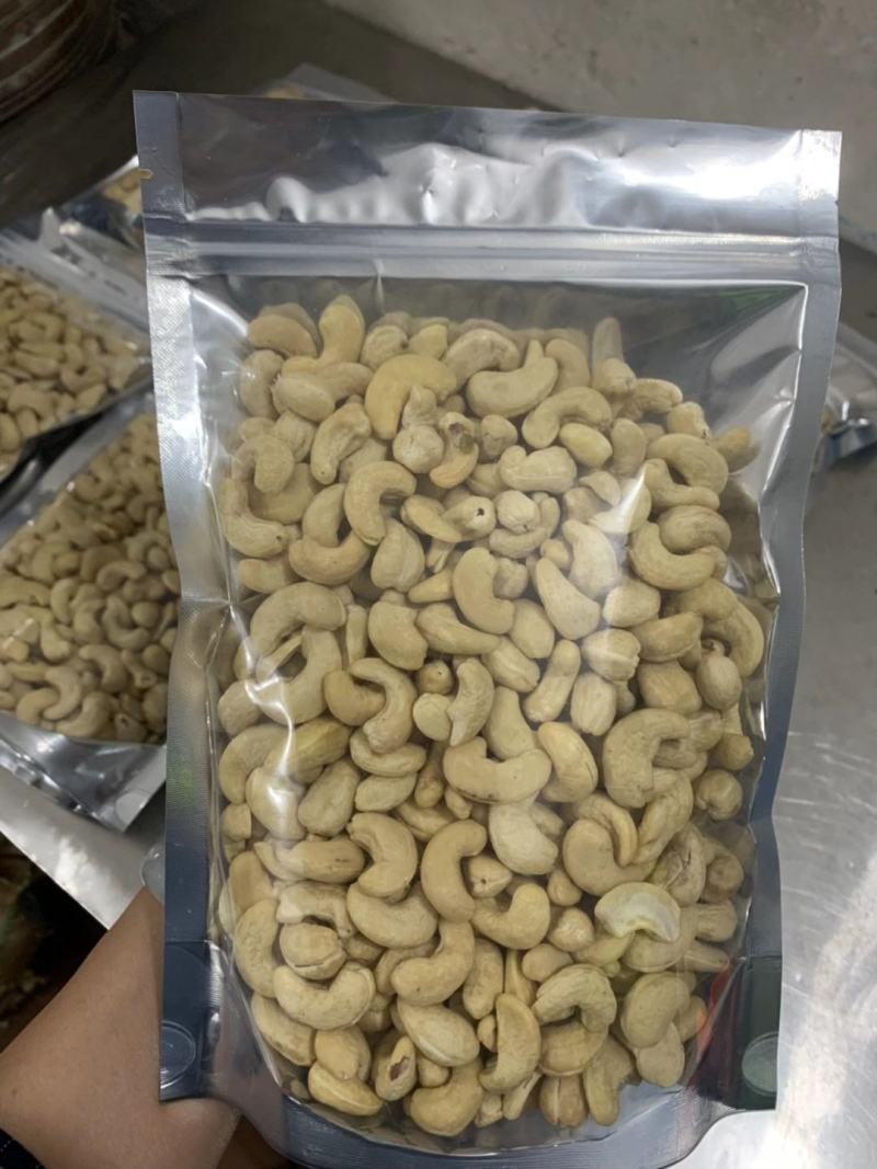 脆皮腰果颗颗饱满！口感香脆，营养价值丰富。品质保证！