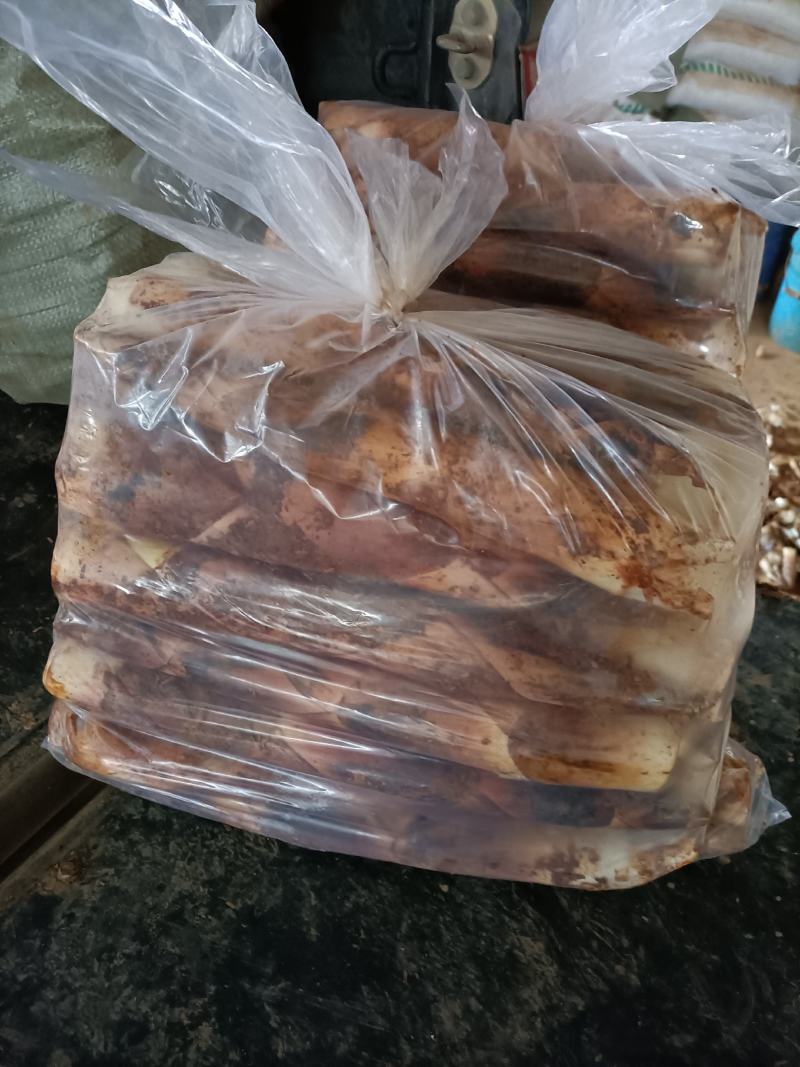 产地直销精品江西黄泥地雷竹笋刀口嫩颜色好看电商合作