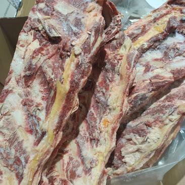 牛骨头牛羽骨带板筋边的肉含量高