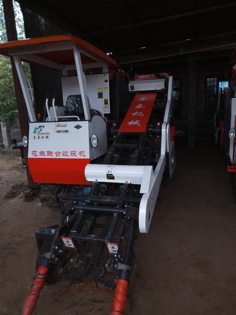 精品东泰花生收获机，纯新车，实验车，二手车