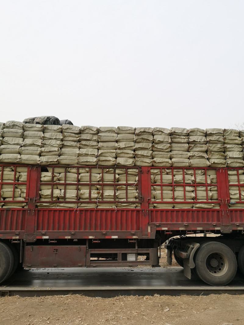 厂家常年大量出售优质玉米芯颗粒