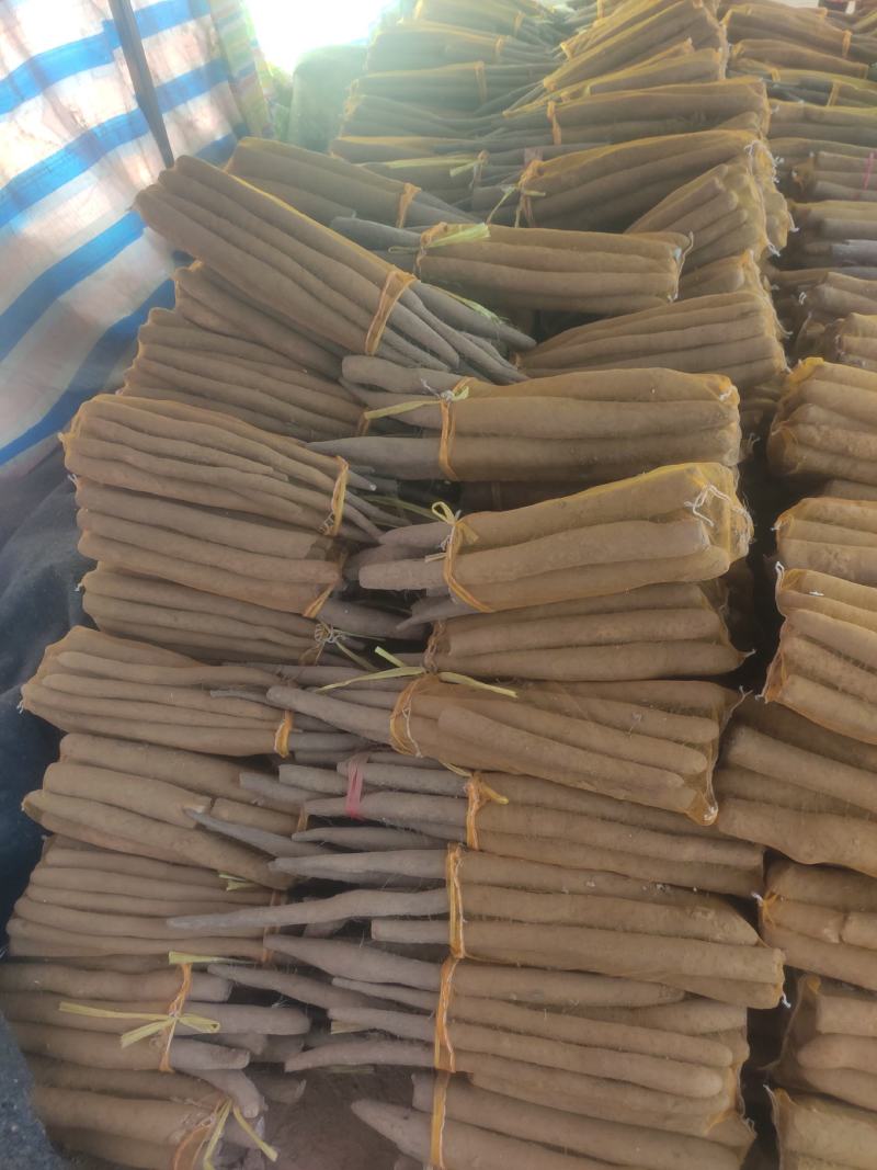 网袋山药，白玉通货，现货一车。