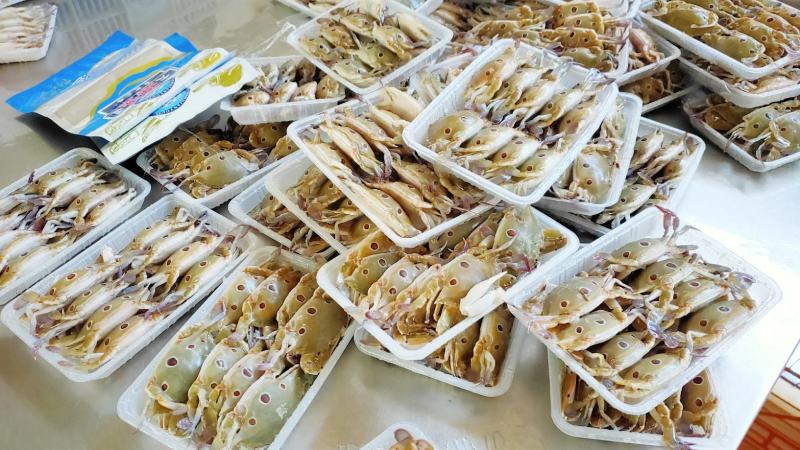 小包装三点蟹7-9只每袋精挑细选厂家直批