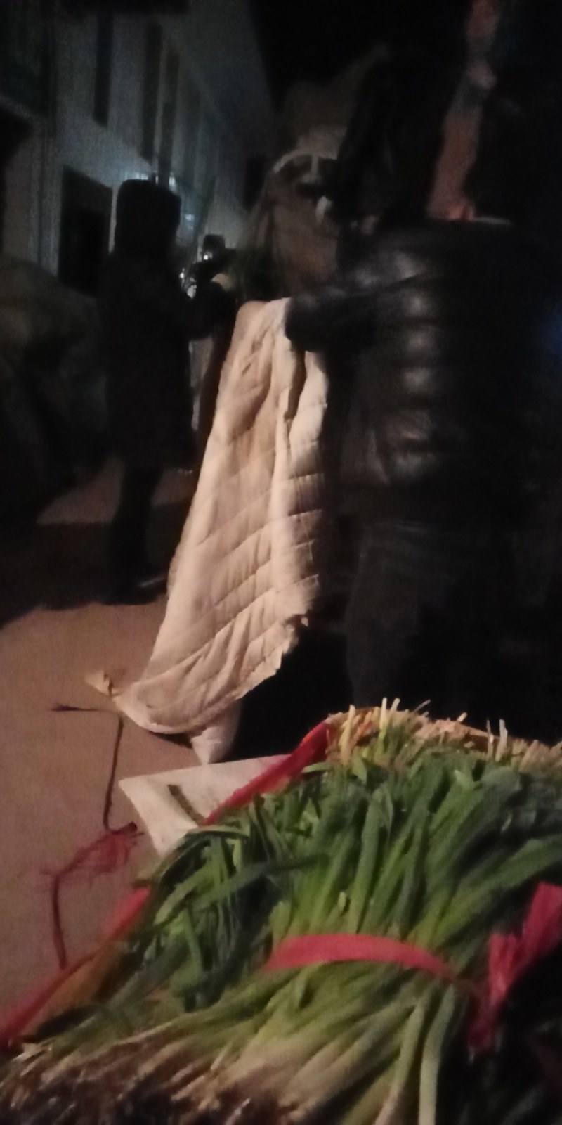 二茬韭菜大量上市中速度联系
