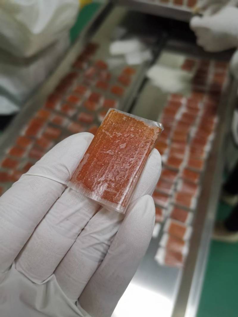 【厂家直销】枇杷糕果糕枇杷软糖鲜果熬制烘干零食独立包装
