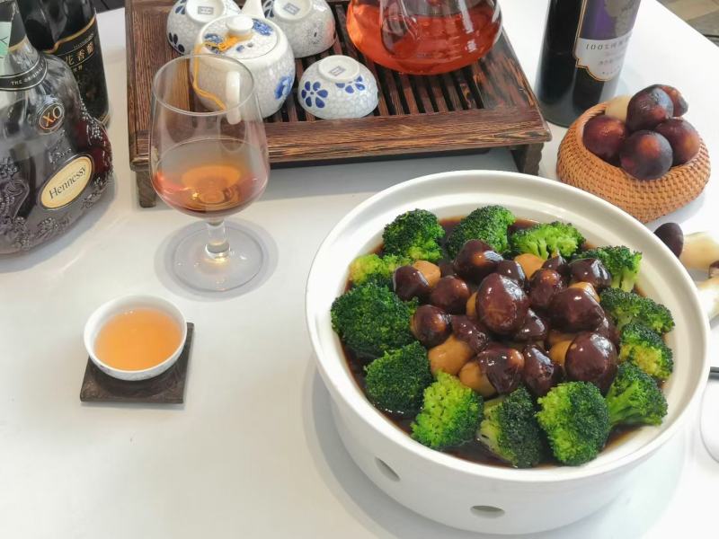 广东省清远市清新区石潭镇赤松茸种植场有赤松茸菇出售了